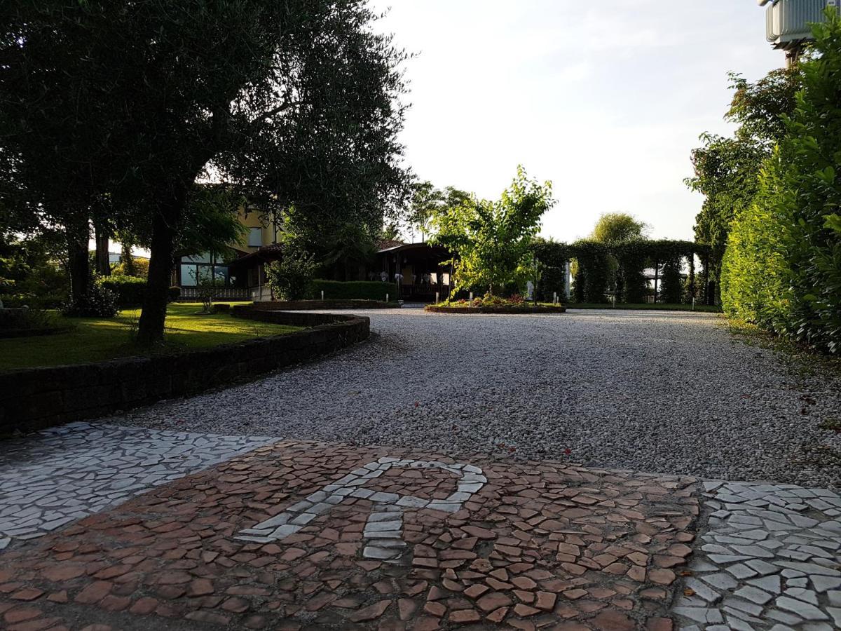 Villa Riviera Hotel Udine Pradamano Exterior foto